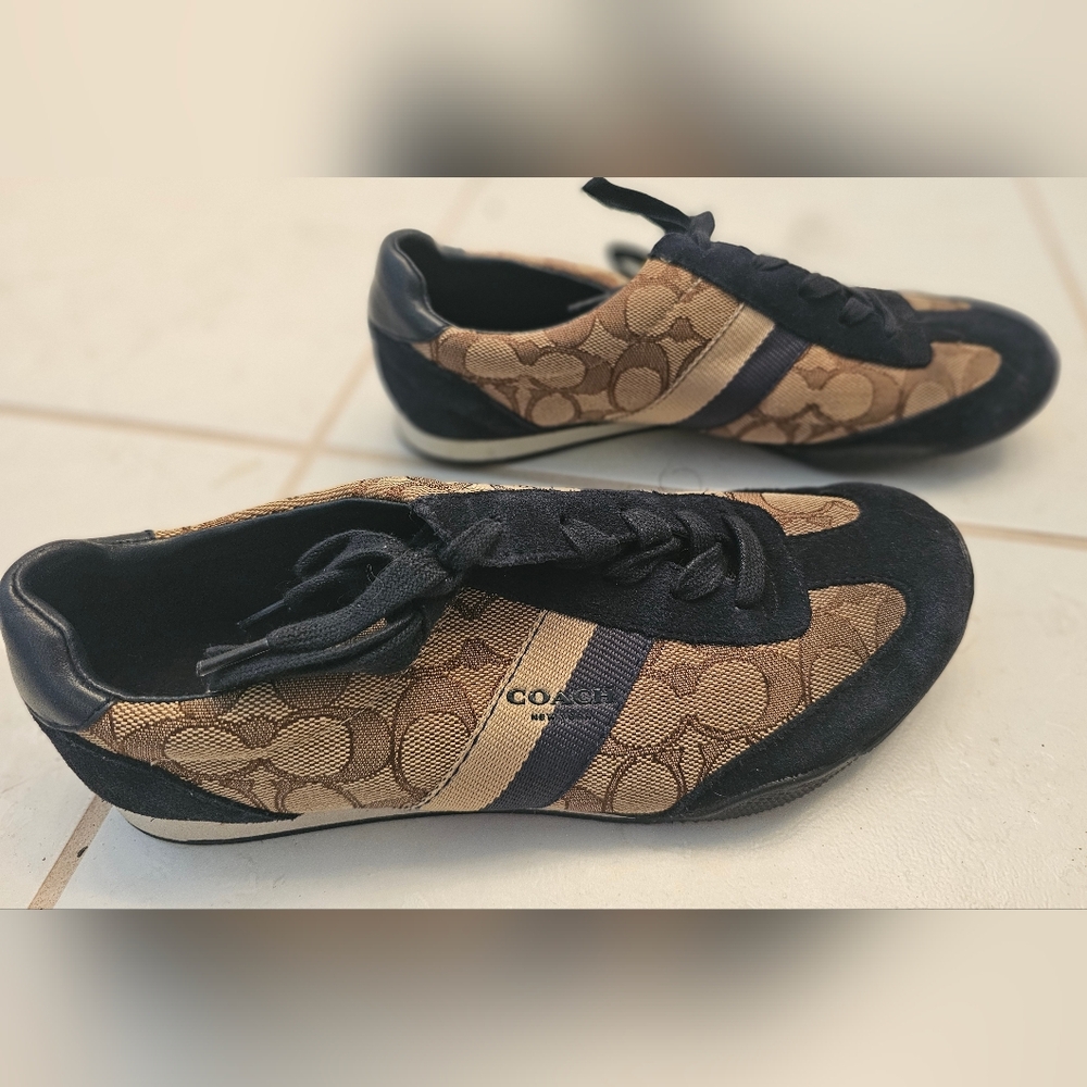 Coach Womens Tan and Black Sneakers